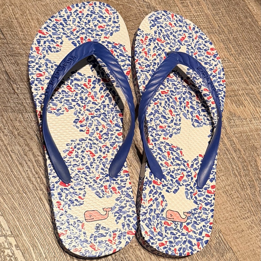 Vineyard Vines Whale Print Flip Flops – Youth (New Without Tags)